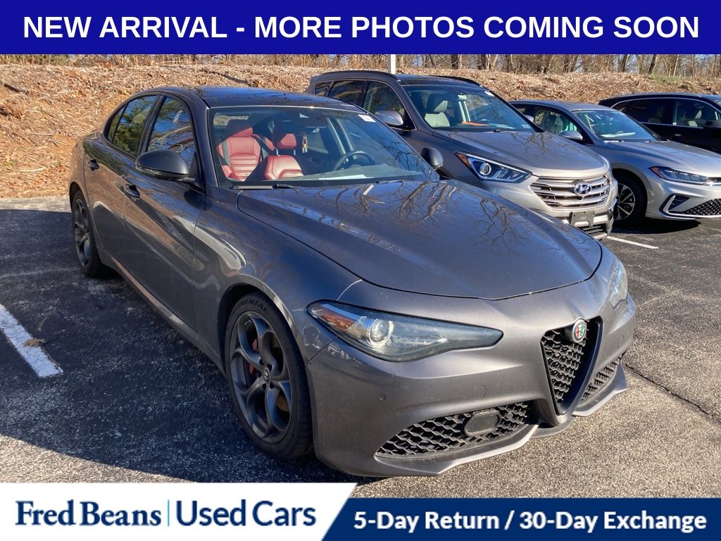 2020 Alfa Romeo Giulia Ti Sport's photo