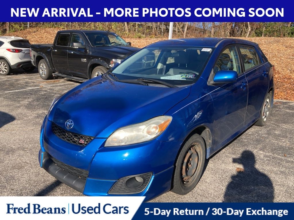 2009 Toyota Corolla Matrix L 4WD photo 3