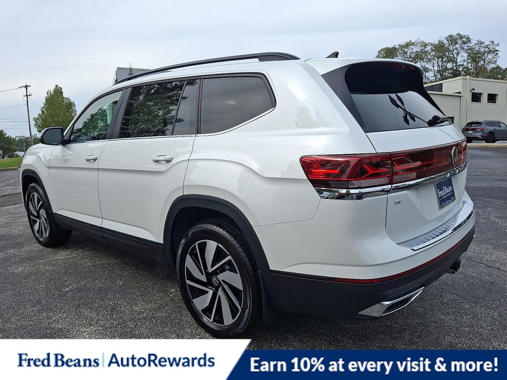 2026 Volkswagen Atlas SE Technology photo 2