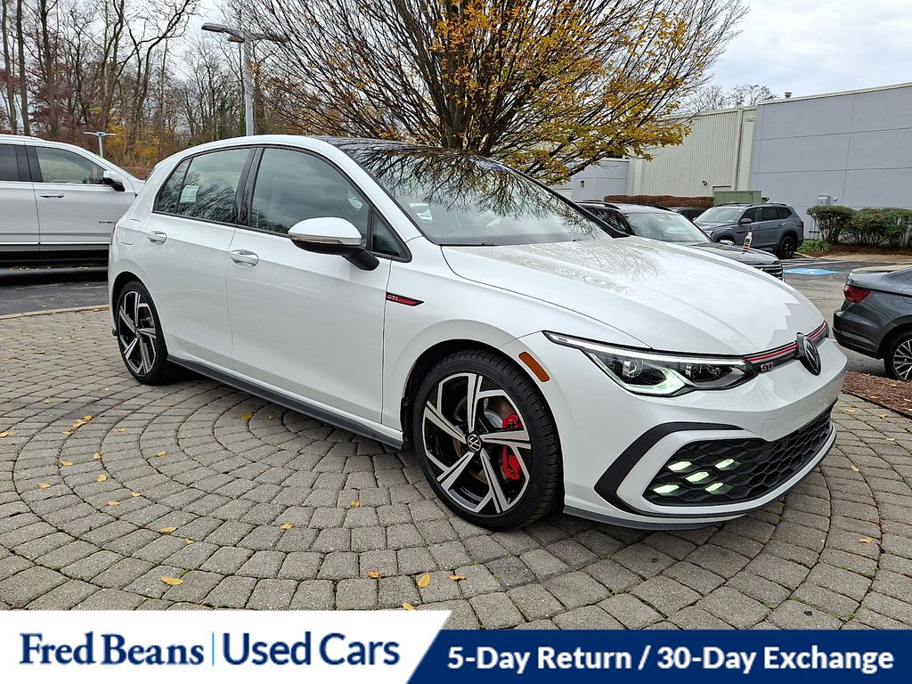 2024 Volkswagen Golf GTI SE