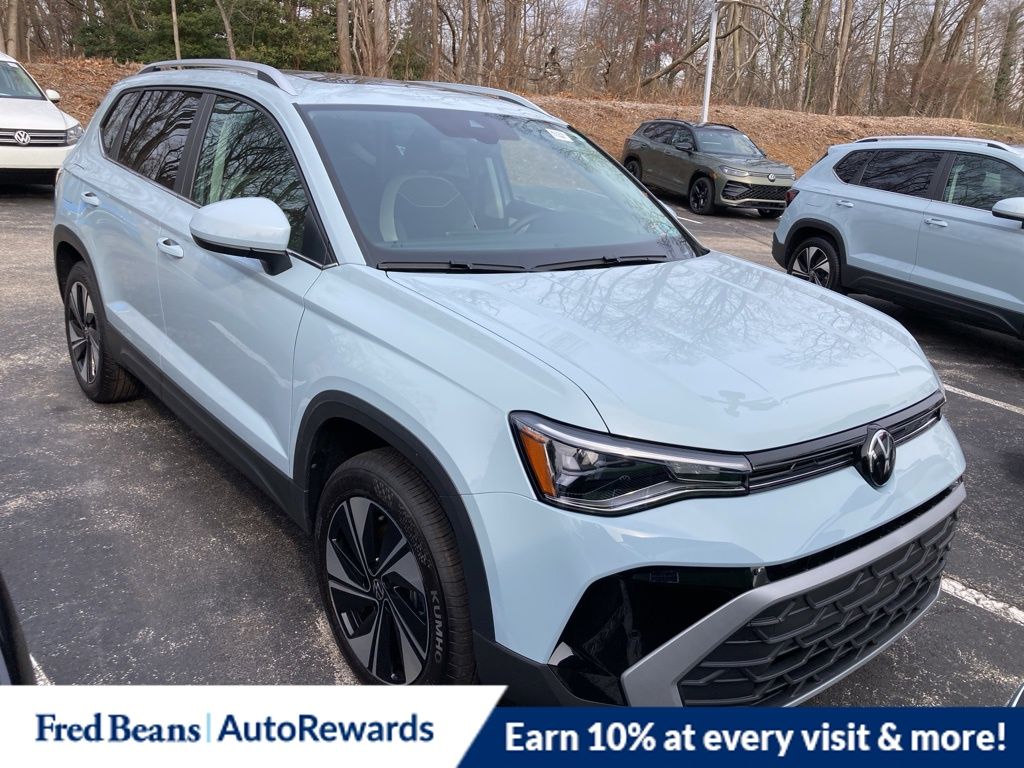 2026 Volkswagen Taos SE's photo