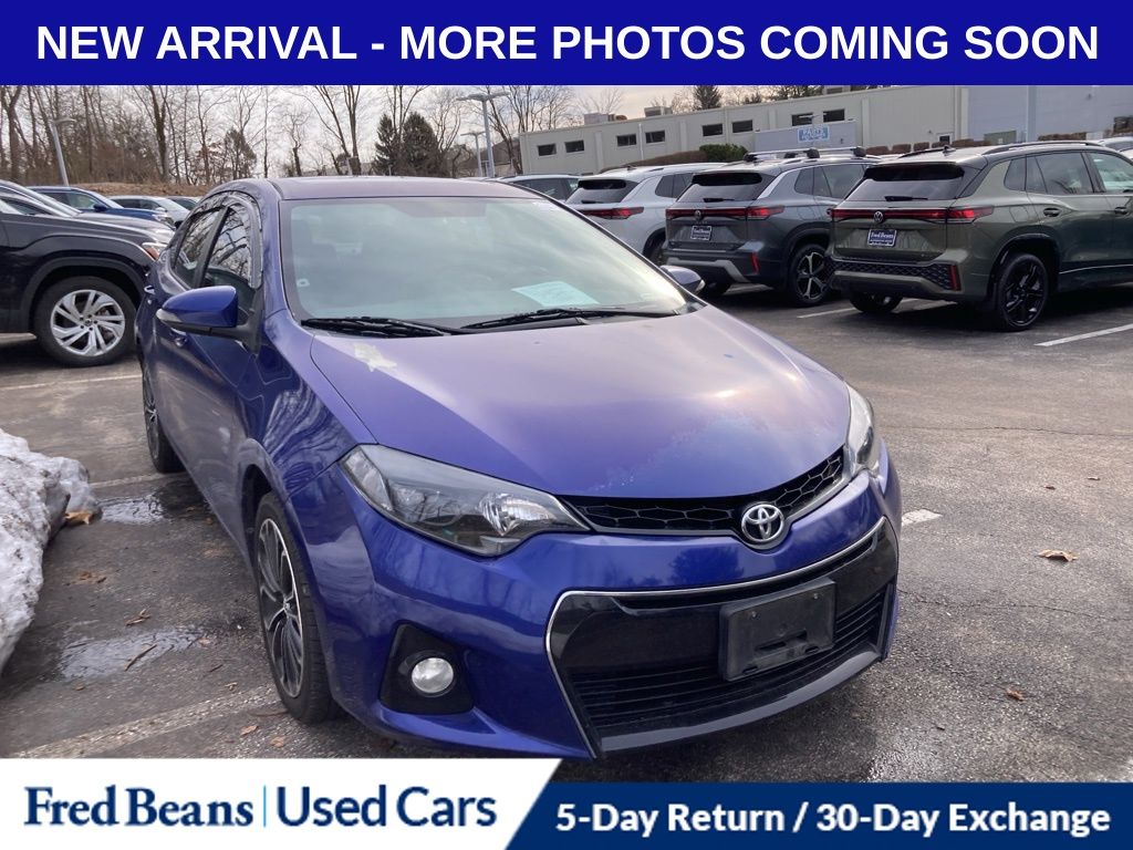 2014 Toyota Corolla Sedan 