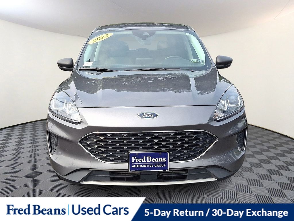 2022 Ford Escape SE photo 2