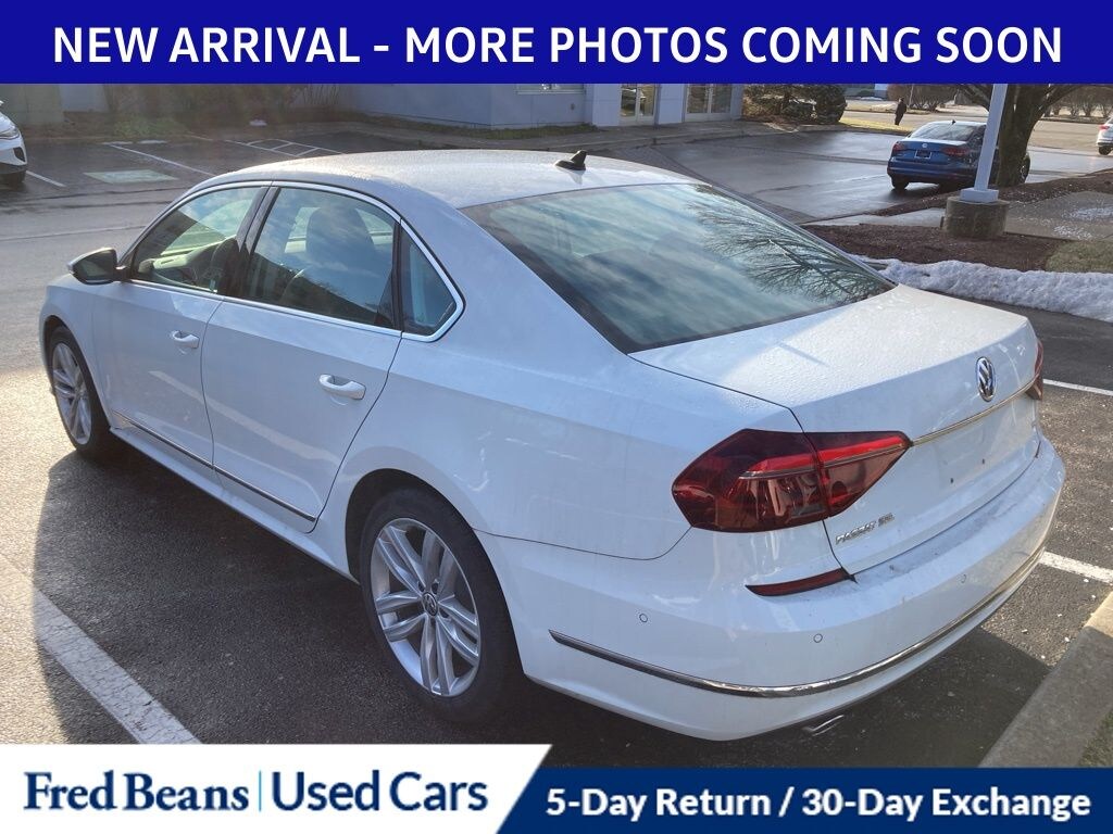 Used 2018 Volkswagen Passat 2.0T SEL Premium Sedan