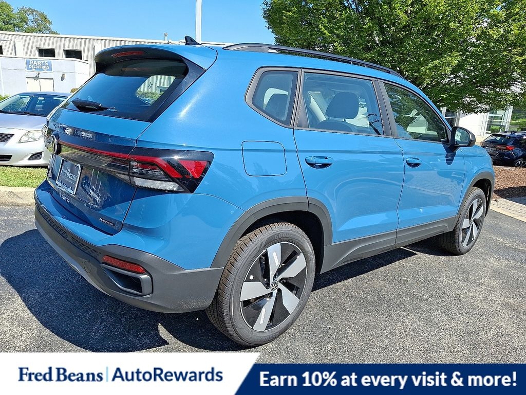 New 2025 Volkswagen Taos 1.5T S SUV