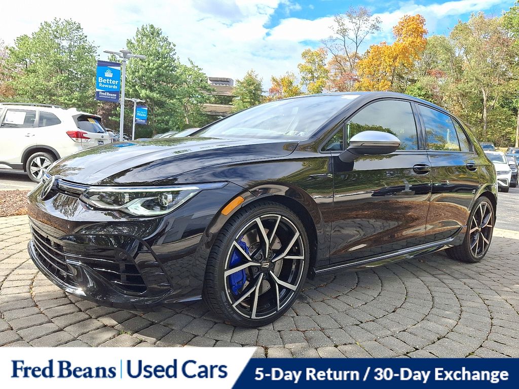 2024 Volkswagen Golf R photo 3