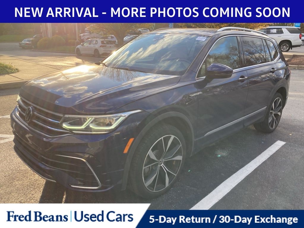 2022 Volkswagen Tiguan SEL Premium R-Line photo 3