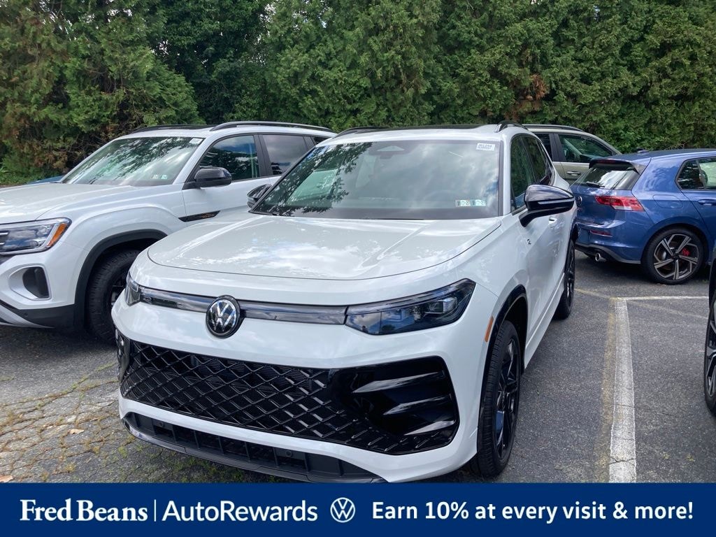 New 2026 Volkswagen Tiguan 2.0T SE R-Line Black SUV