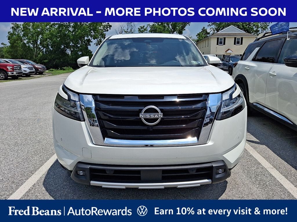 Used 2022 Nissan Pathfinder SL SUV