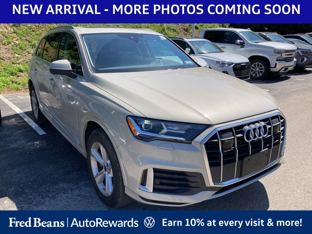 2023 Audi Q7 45 Premium quattro Tiptronic's photo