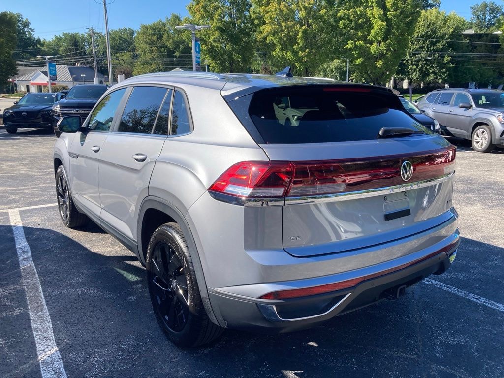 Certified 2024 Volkswagen Atlas Cross Sport 2.0T SE w/Technology SUV