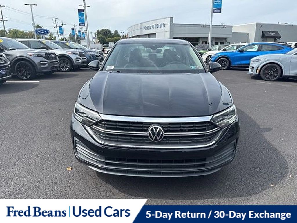 2022 Volkswagen Jetta 1.5T SE photo 2