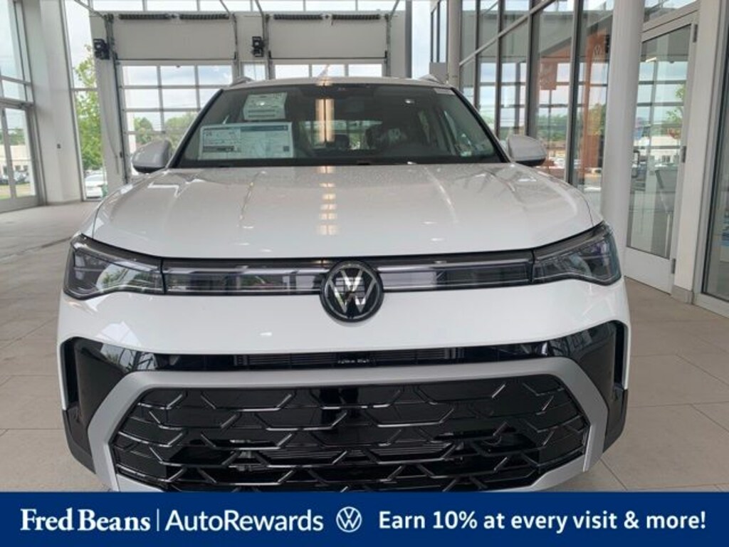 New 2026 Volkswagen Taos 1.5T SEL SUV