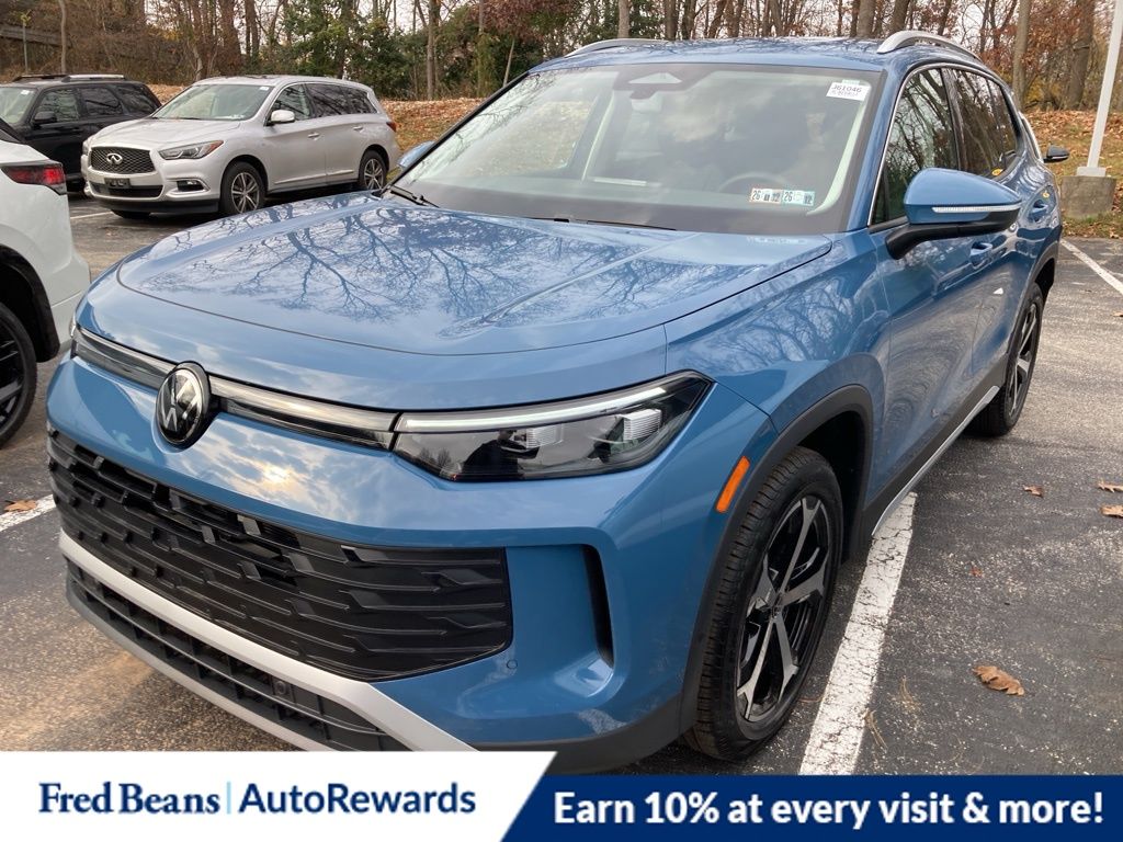 2026 Volkswagen Tiguan SE photo 3