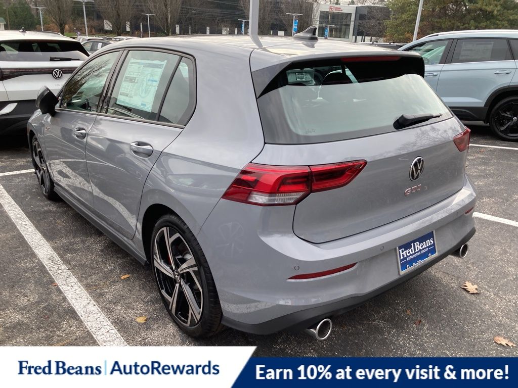 2026 Volkswagen Golf GTI SE photo 4