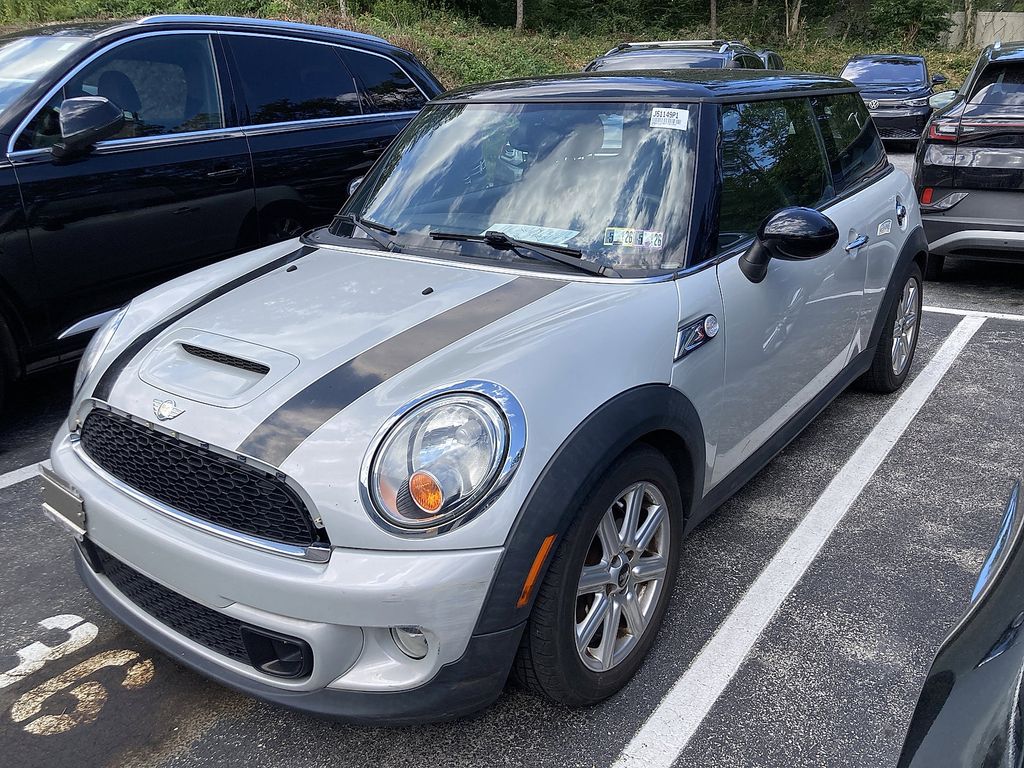 2012 Mini Cooper Base Hardtop photo 2