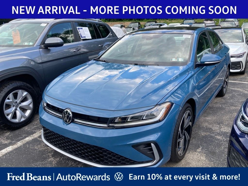 Certified 2025 Volkswagen Jetta 1.5T SEL Sedan