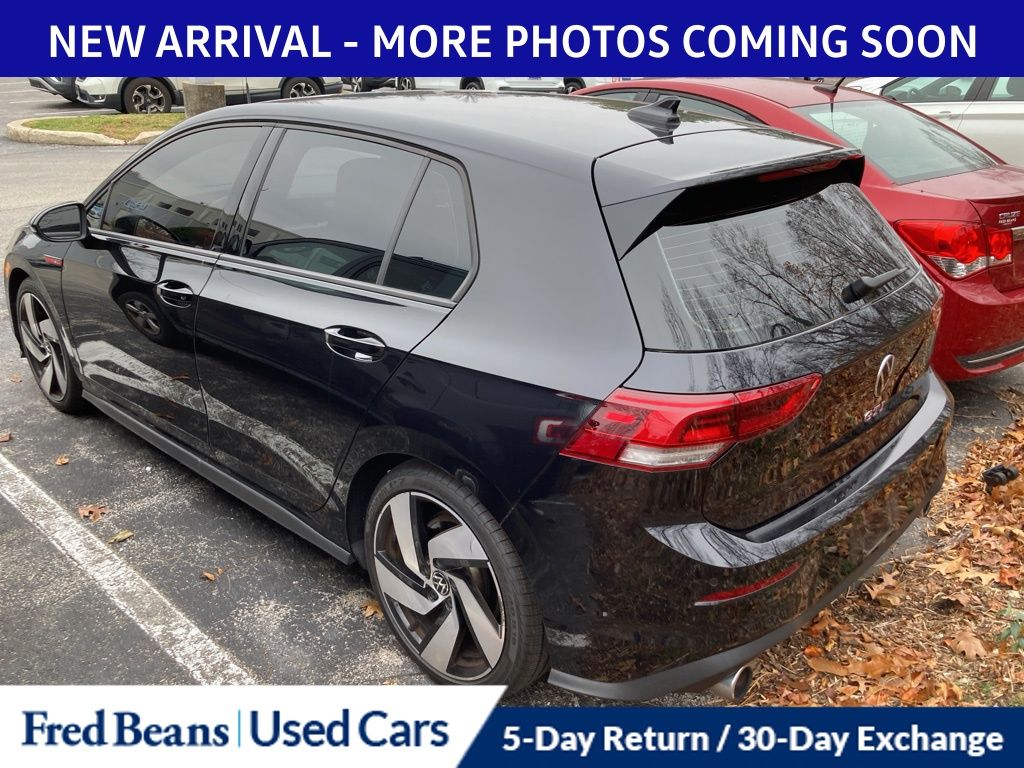 2022 Volkswagen Golf GTI S photo 2