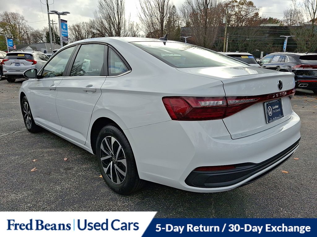 2025 Volkswagen Jetta 1.5T S photo 2