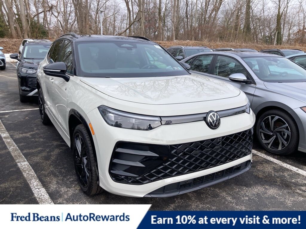 New 2026 Volkswagen Tiguan 2.0T SE R-Line Black SUV