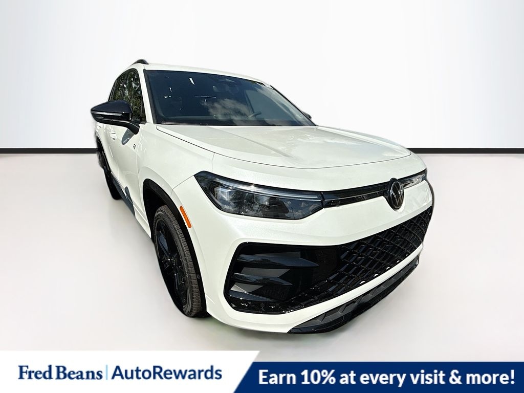 New 2025 Volkswagen Tiguan 2.0T SE R-Line Black SUV