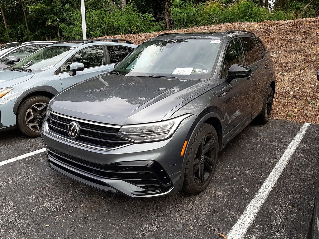 2023 Volkswagen Tiguan SE R-Line Black photo 2