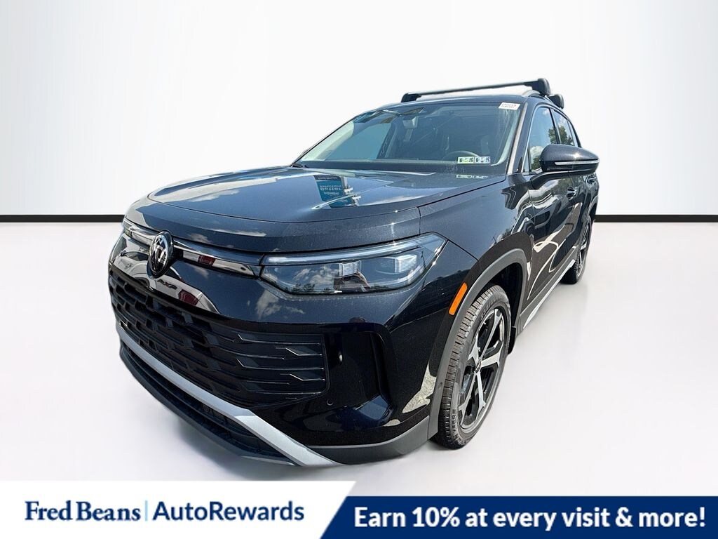 New 2025 Volkswagen Tiguan 2.0T SE SUV