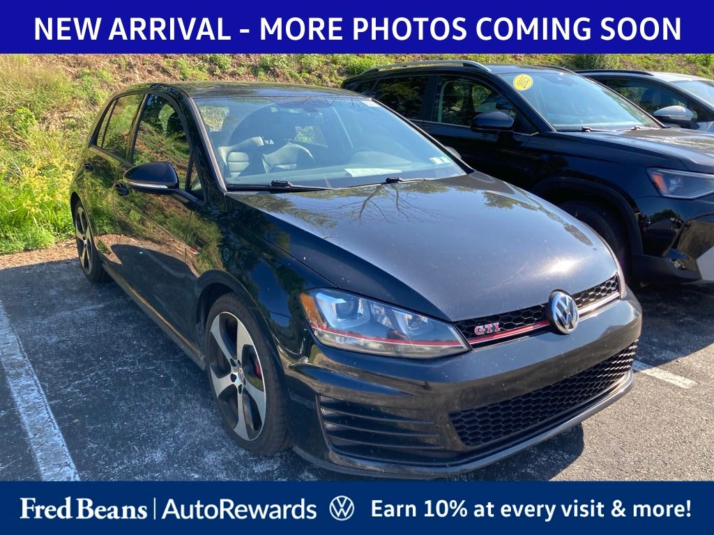 2017 Volkswagen Golf GTI Hatchback 