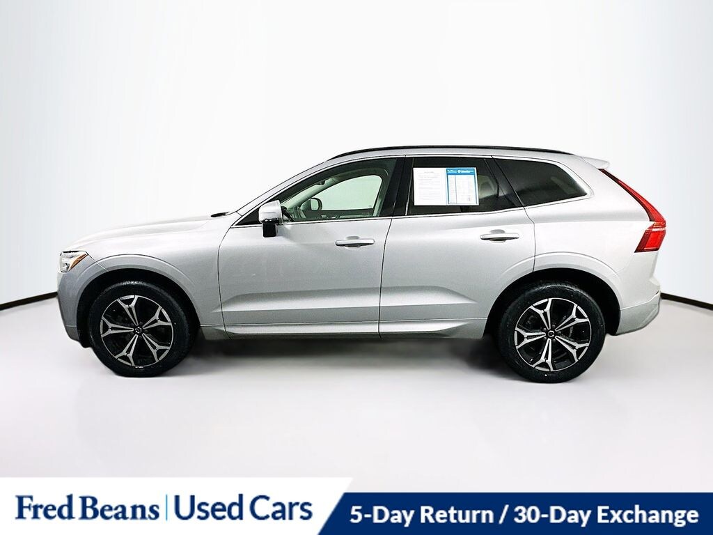Used 2022 Volvo XC60 B5 AWD Momentum SUV