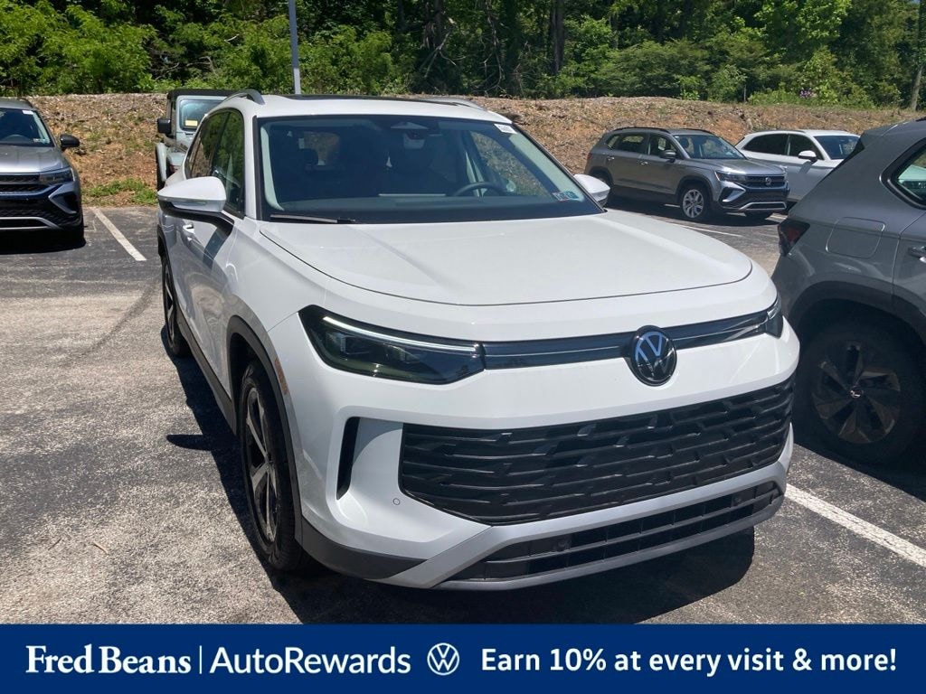 New 2026 Volkswagen Tiguan 2.0T SE SUV