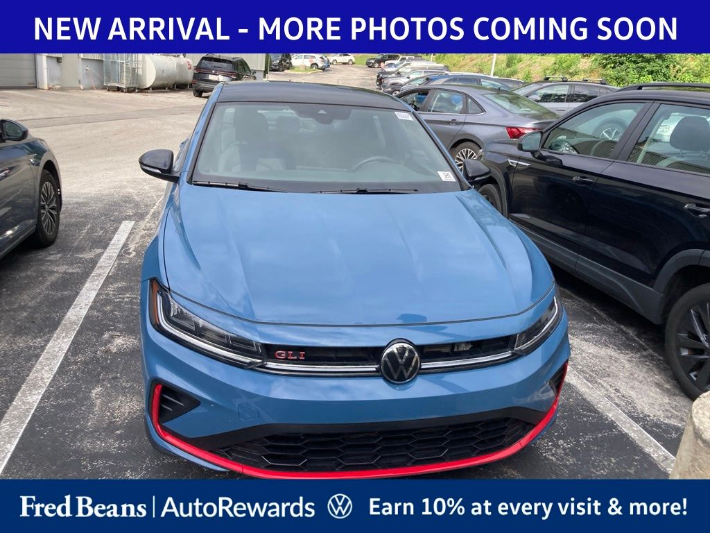 3VW1M7BU2TM028611