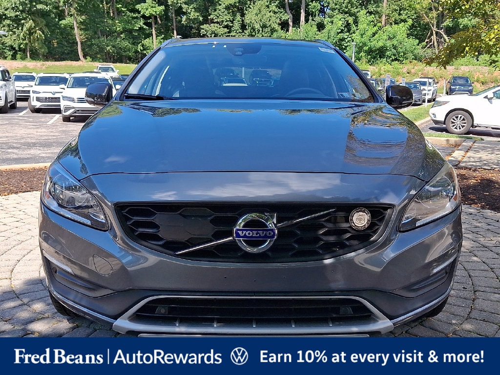 Used 2018 Volvo V60 Base with VIN YV440MWK1J2057098 for sale in Devon, PA