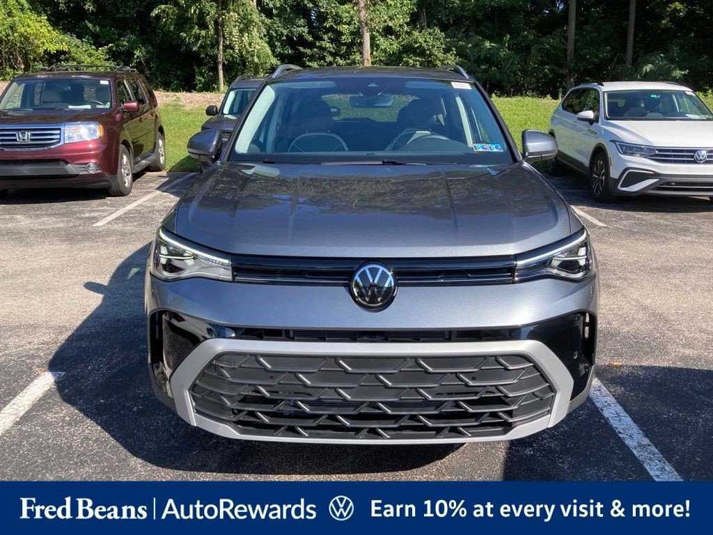New 2026 Volkswagen Taos 1.5T SE SUV