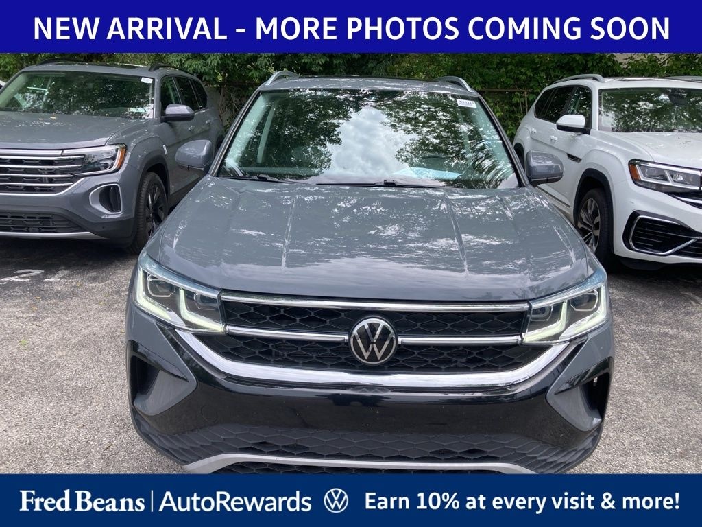 Used 2022 Volkswagen Taos 1.5T SEL 4MOTION SUV