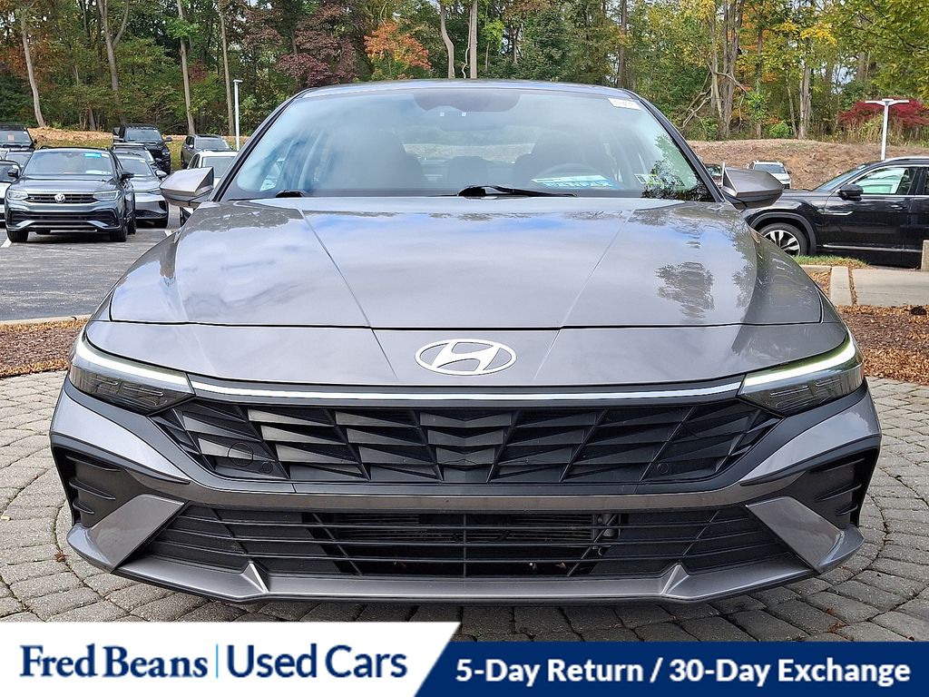 2024 Hyundai Elantra Hybrid Blue photo 2