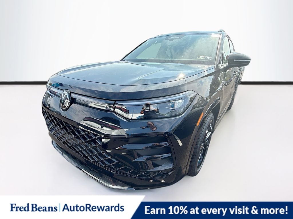 New 2025 Volkswagen Tiguan 2.0T SE R-Line Black SUV