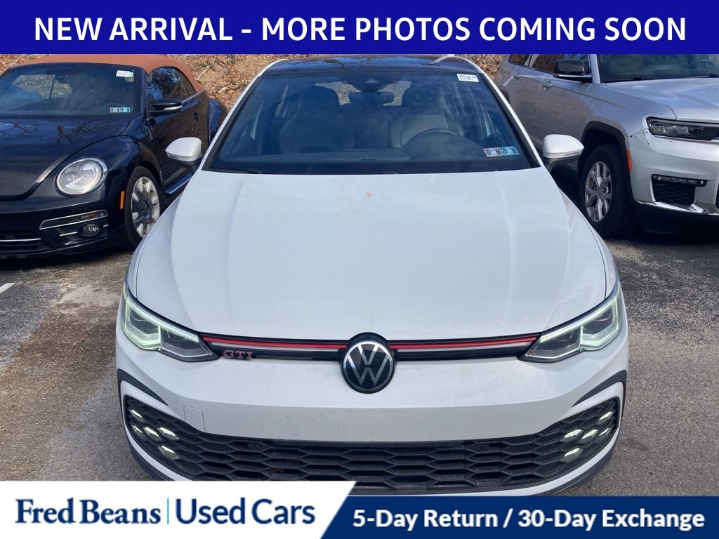 2024 Volkswagen Golf GTI SE photo 2