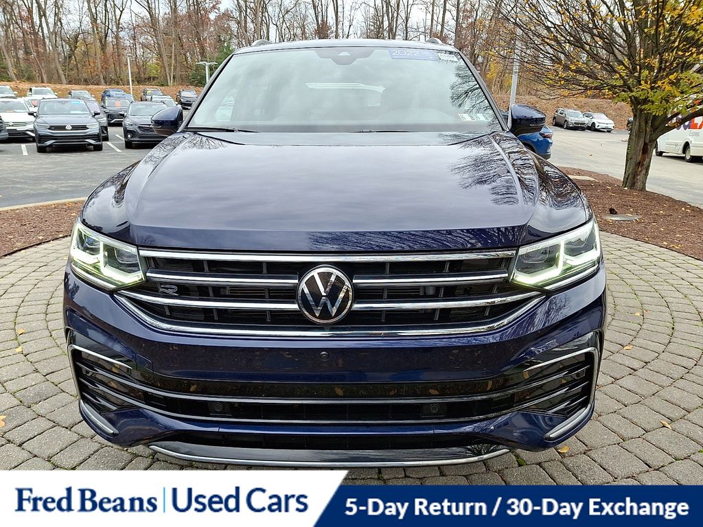 2022 Volkswagen Tiguan SEL Premium R-Line photo 2