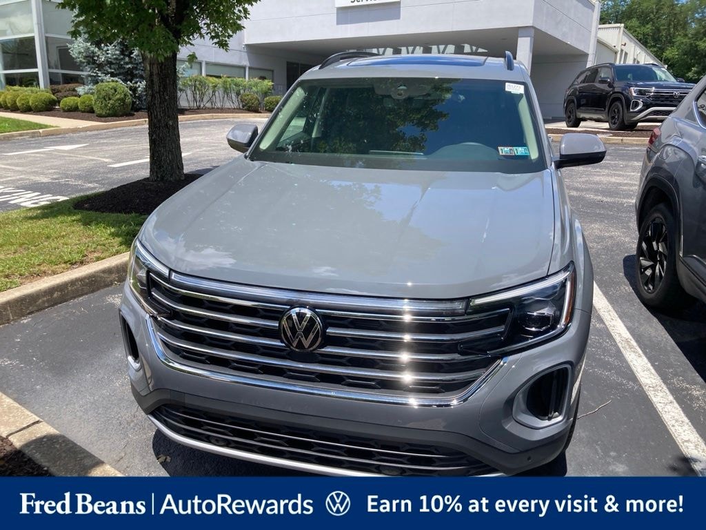 New 2026 Volkswagen Atlas SE w/Technology SUV