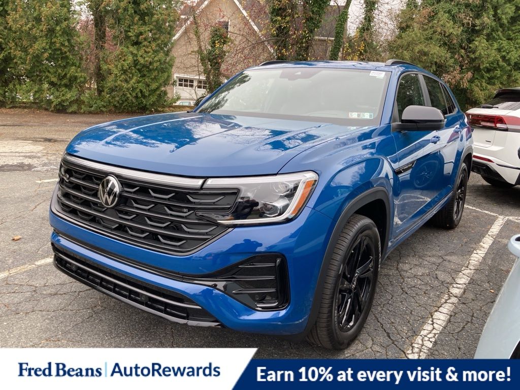 2026 Volkswagen Atlas Cross Sport SEL R-Line photo 3