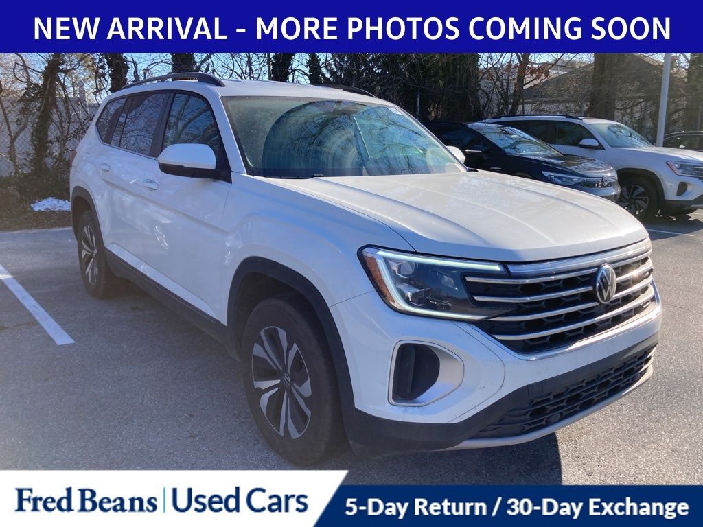 2025 Volkswagen Atlas SE's photo