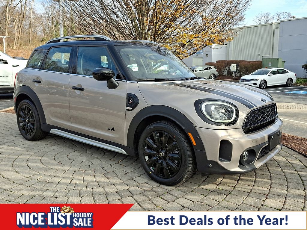 2024 MINI Countryman S's photo