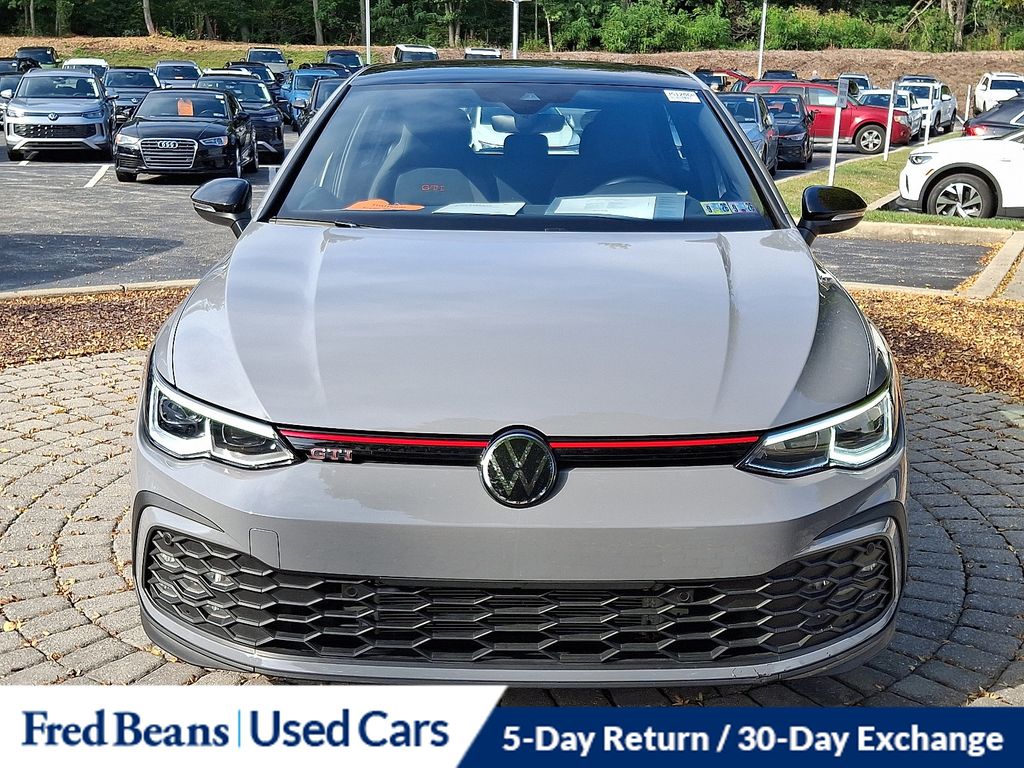 2024 Volkswagen Golf GTI 380 S photo 2