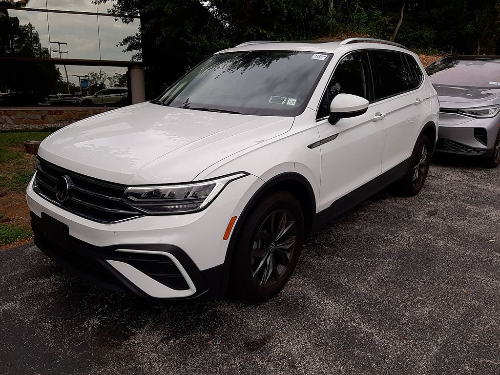 2022 Volkswagen Tiguan SE photo 3