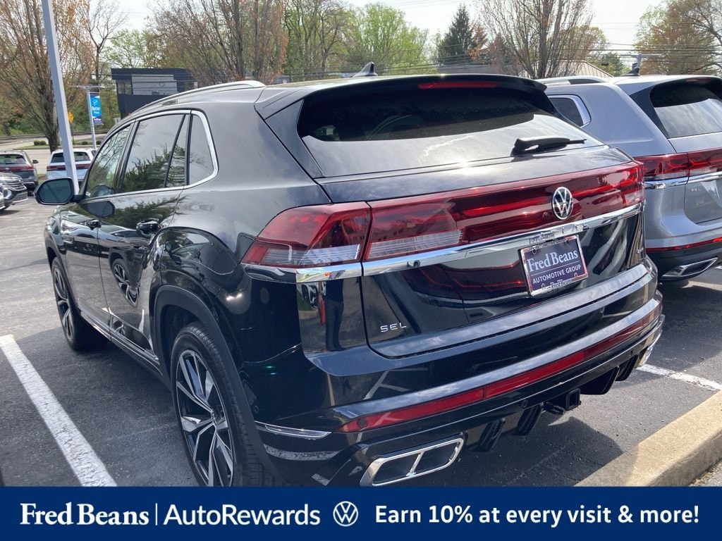 New 2026 Volkswagen Atlas Cross Sport 2.0T SEL Premium R-Line SUV