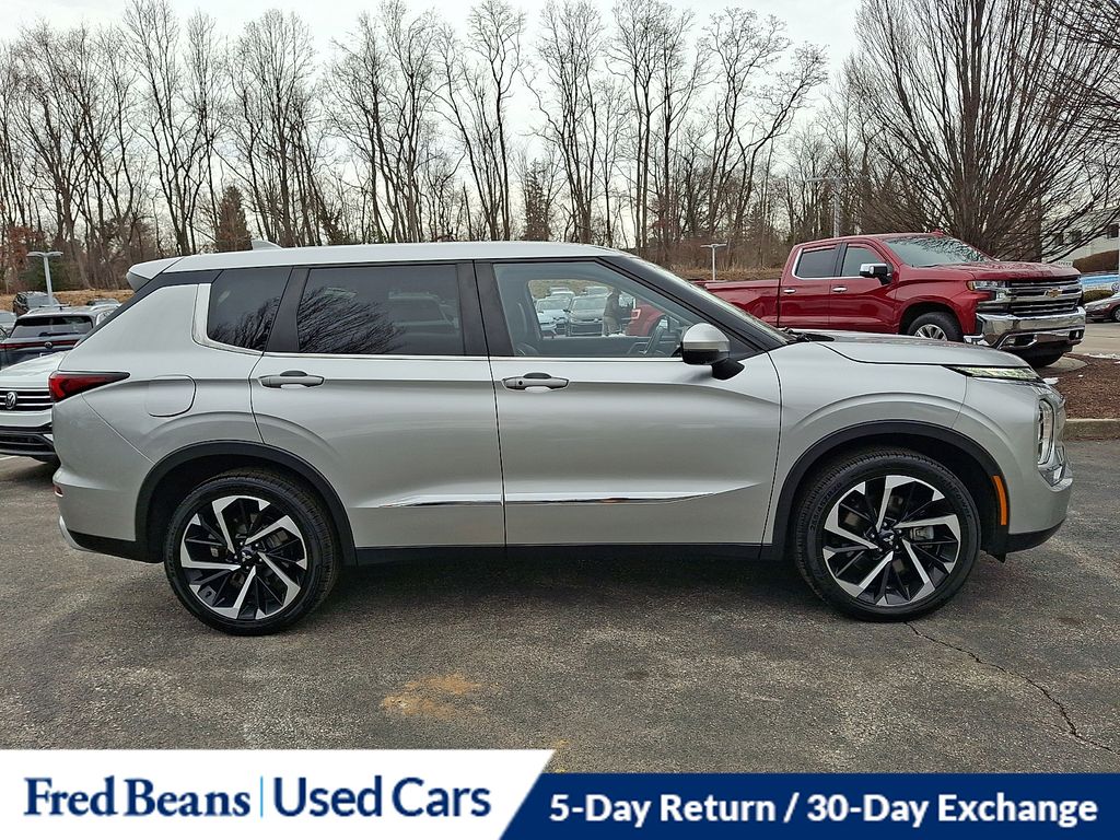 2022 Mitsubishi Outlander SE - Photo 7