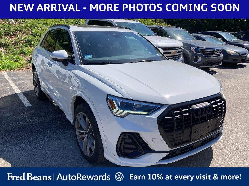 2023 Audi Q3 45 TFSI S Line Premium quattro's photo