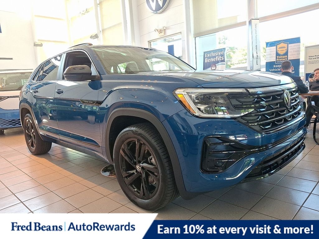 New 2025 Volkswagen Atlas Cross Sport 2.0T SEL R-Line Black SUV
