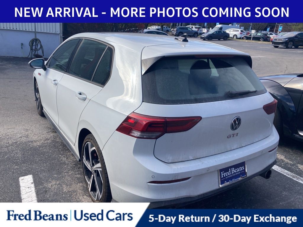 2024 Volkswagen Golf GTI SE photo 4