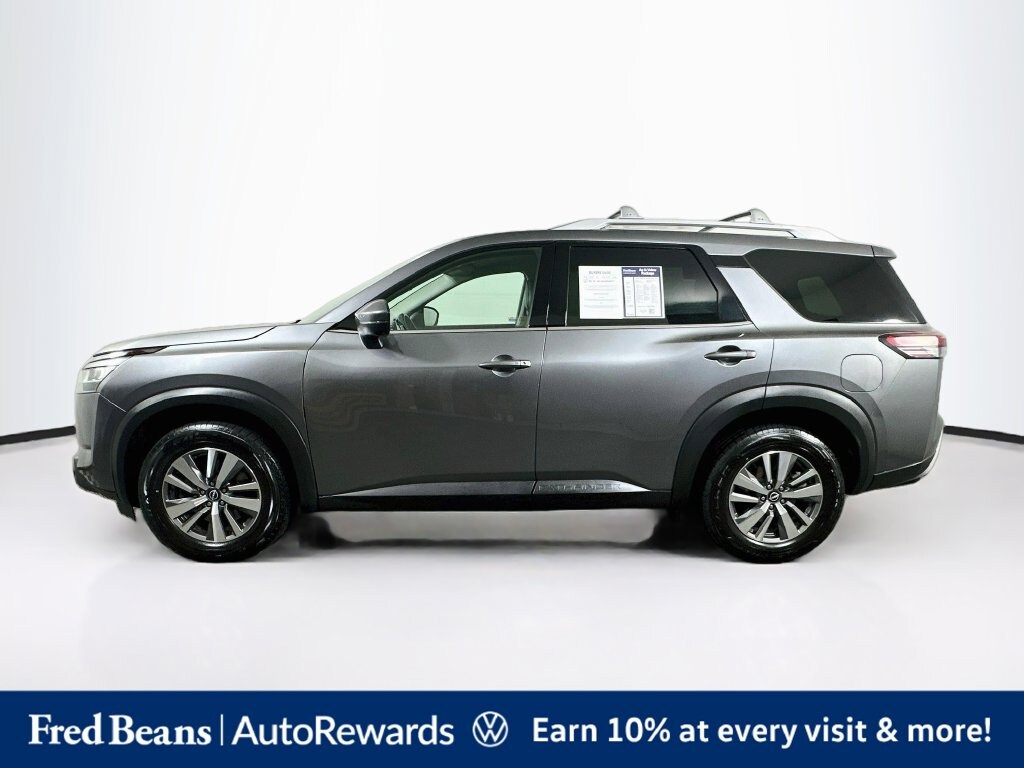 Used 2022 Nissan Pathfinder SL SUV